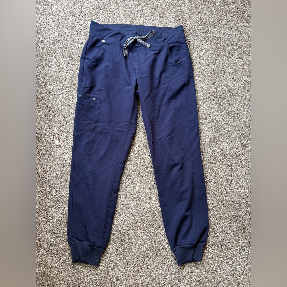 Women’s (Figs) jogger scrub pants size Medium